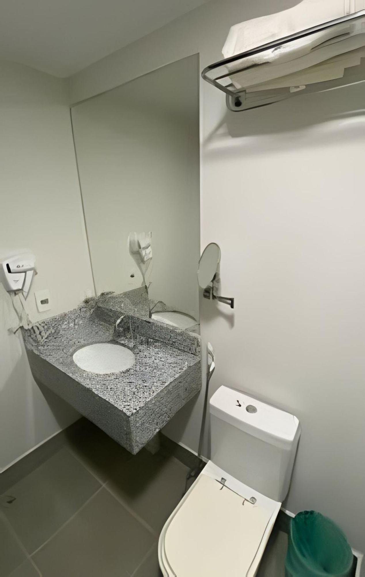 - Riocentro/rock In Rio C/arcond. Frigobar, Garagem, Mercadinho, Cafeteria Holiday home